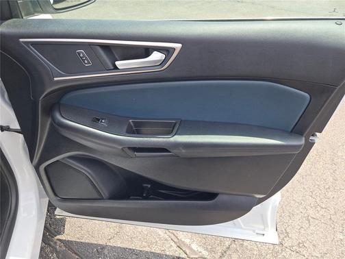 Oxford White 2022 Ford Edge SEL
