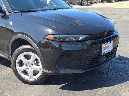 8 Ball 2024 Dodge Hornet GT AWD