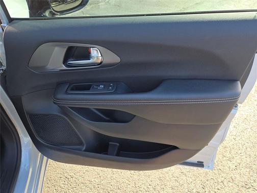 Silver Mist Clearcoat 2026 Chrysler Pacifica L