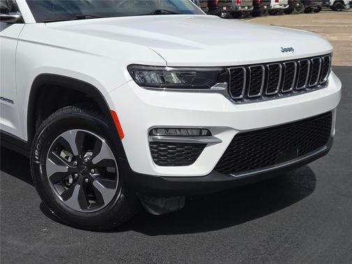 Bright White Clearcoat 2024 Jeep Grand Cherokee 4xe Base