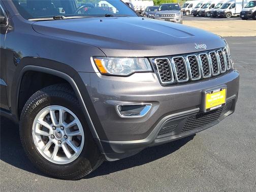 2020 Jeep Grand Cherokee Laredo
