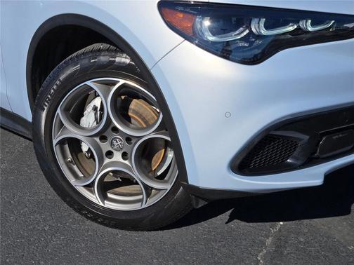 2024 Alfa Romeo Stelvio Sprint AWD