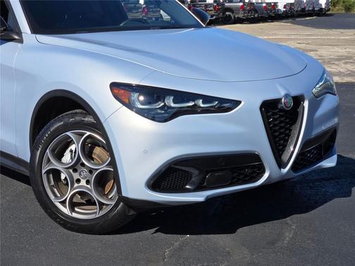 2024 Alfa Romeo Stelvio Sprint AWD
