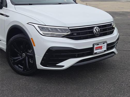2023 Volkswagen Tiguan 2.0T SE R-Line Black