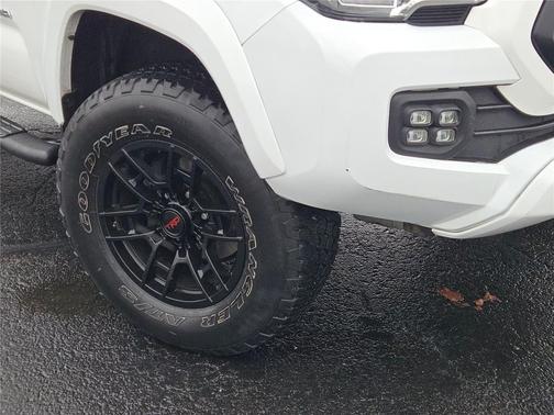2018 Toyota Tacoma TRD Sport