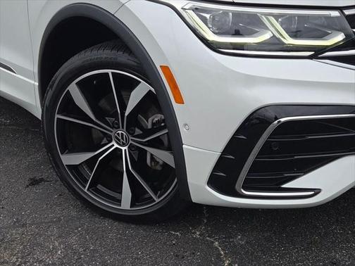 2022 Volkswagen Tiguan 2.0T SEL R-Line 4MOTION