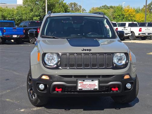 2023 Jeep Renegade Trailhawk