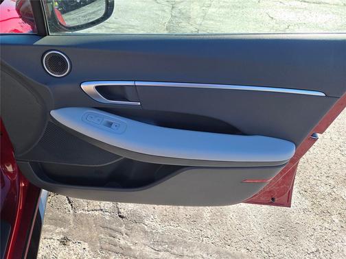 2024 Hyundai SONATA Hybrid SE