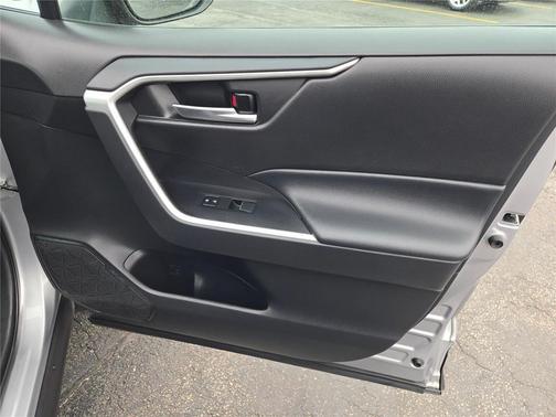 Silver Sky Metallic 2021 Toyota RAV4 XLE Premium