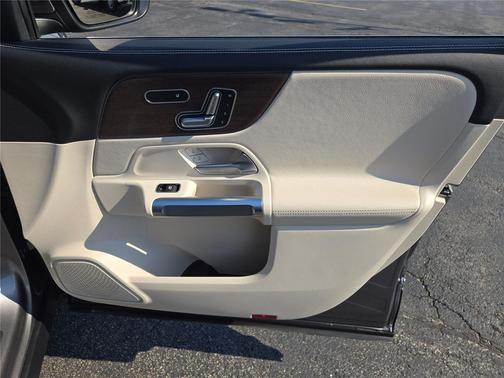 Mountain Grey Metallic 2022 Mercedes-Benz GLB 250 4MATIC