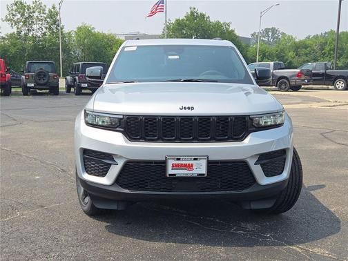 2025 Jeep Grand Cherokee Altitude