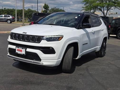 Bright White Clearcoat 2023 Jeep Compass High Altitude