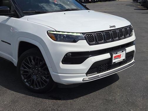 Bright White Clearcoat 2023 Jeep Compass High Altitude