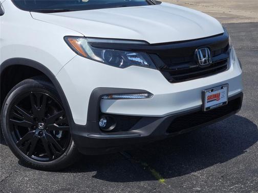 Platinum White Pearl 2022 Honda Pilot AWD Special Edition