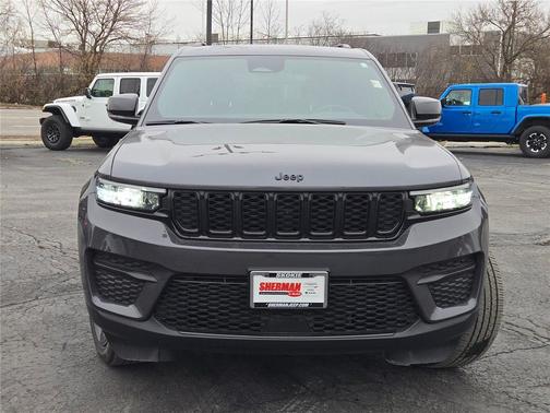 2023 Jeep Grand Cherokee Altitude