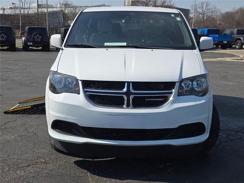 2016 Dodge Grand Caravan AVP/SE