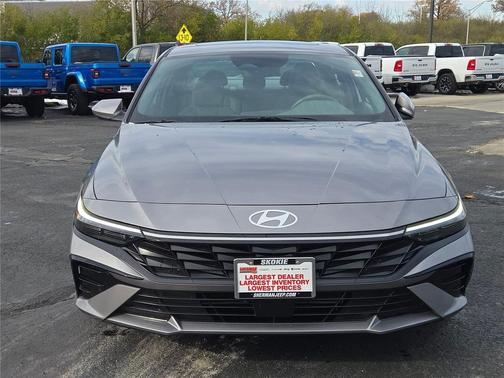 2025 Hyundai ELANTRA SEL