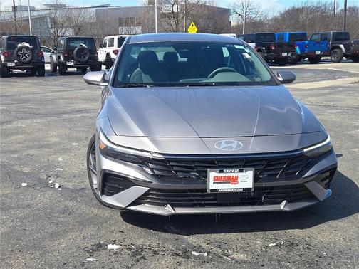 2025 Hyundai ELANTRA SEL