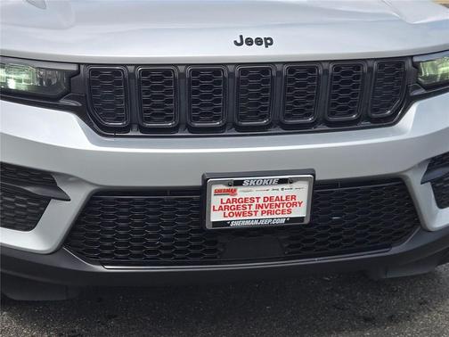 Silver Zynith 2024 Jeep Grand Cherokee Altitude