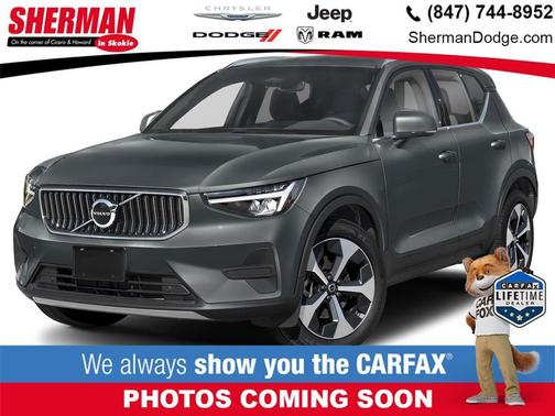 2024 Volvo XC40 B5 Core Dark Theme