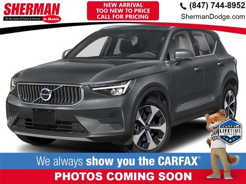 2024 Volvo XC40 B5 Core Dark Theme