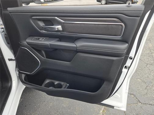 Bright White Clearcoat 2026 RAM 1500 Laramie