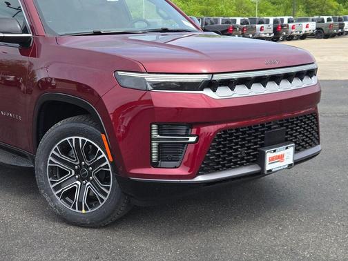 Velvet Red Pearlcoat (DISC) 2026 Jeep Grand Wagoneer L 4x4