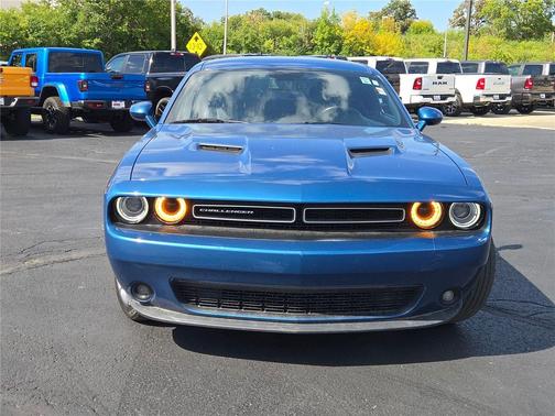 2021 Dodge Challenger SXT