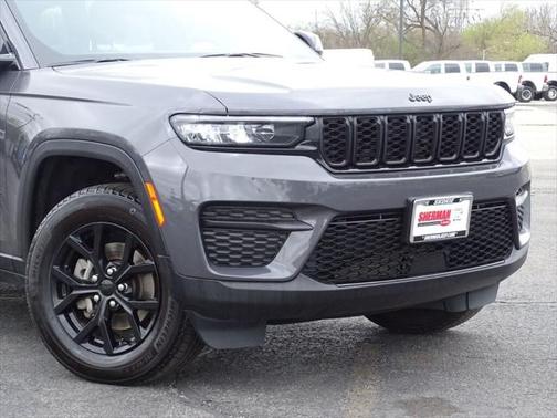 2024 Jeep Grand Cherokee Altitude