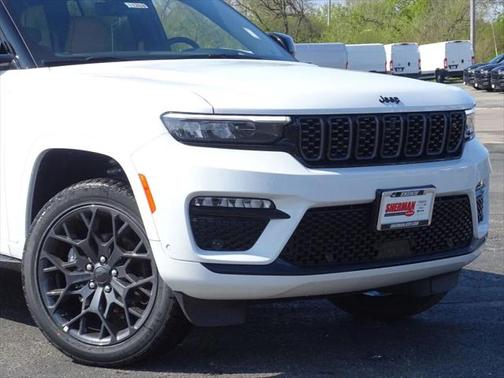 2025 Jeep Grand Cherokee Summit