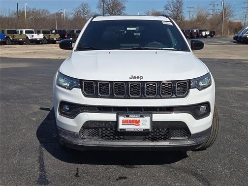 Bright White Clearcoat 2026 Jeep Compass Latitude