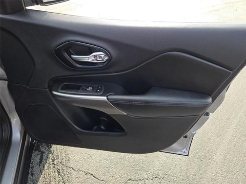 2021 Jeep Cherokee Latitude