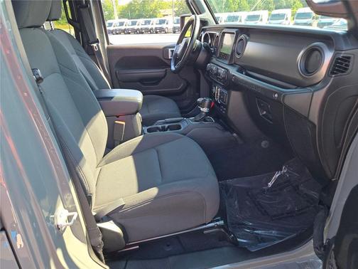 2022 Jeep Wrangler Unlimited High Tide 4x4