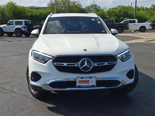Polar White 2025 Mercedes-Benz GLC 300 4MATIC