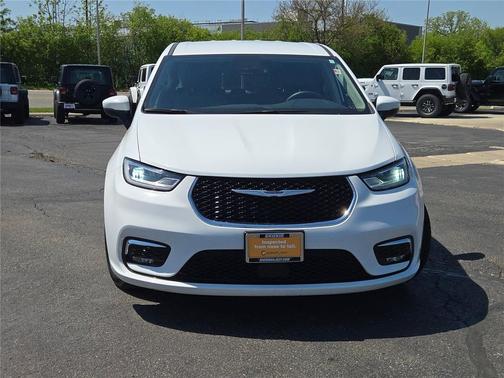 Bright White Clearcoat 2023 Chrysler Pacifica Hybrid Touring L