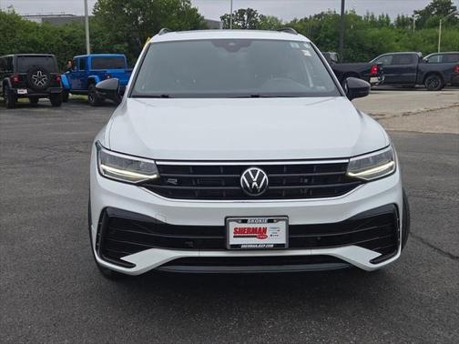 2023 Volkswagen Tiguan 2.0T SE R-Line Black