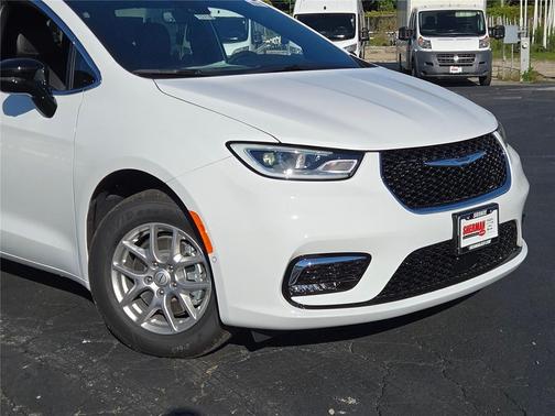 2026 Chrysler Pacifica L