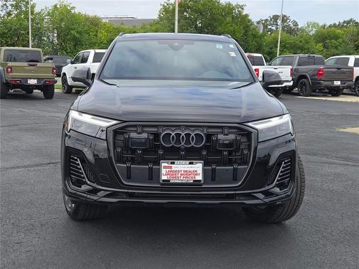 2025 Audi Q7 55 Premium Plus