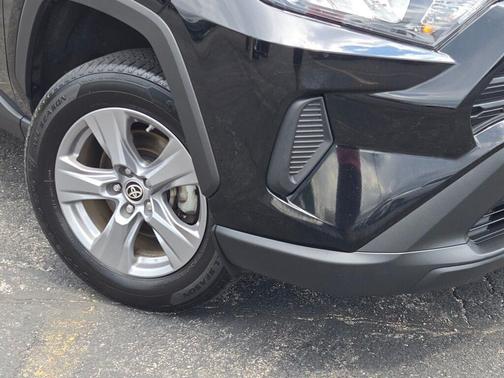 2022 Toyota RAV4 Hybrid LE