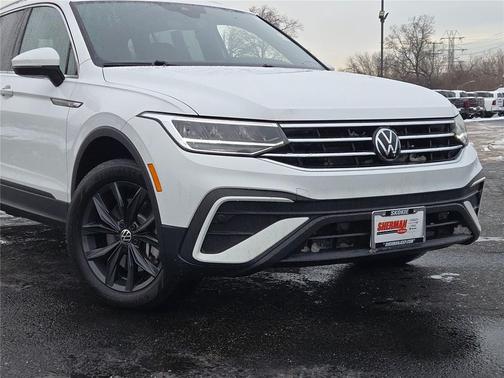 2024 Volkswagen Tiguan 2.0T SE