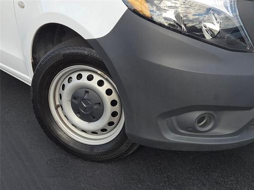 2023 Mercedes-Benz Metris Base