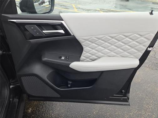 2024 Mitsubishi Outlander PHEV 