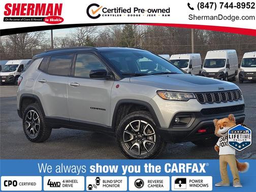 Silver Zynith Metallic Clearcoat 2025 Jeep Compass Trailhawk