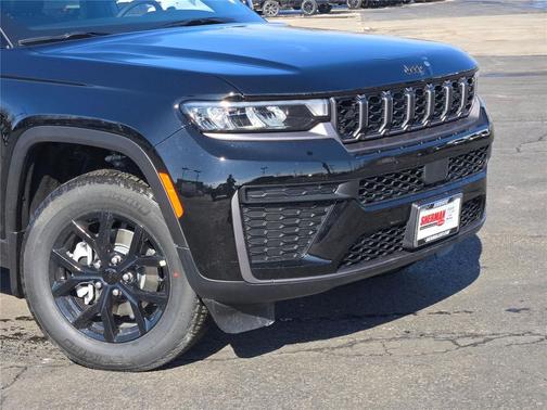 2026 Jeep Grand Cherokee Altitude