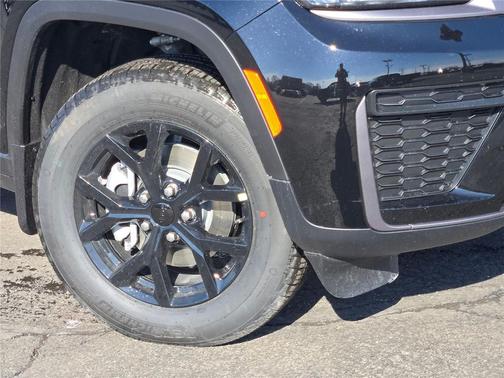 2026 Jeep Grand Cherokee Altitude