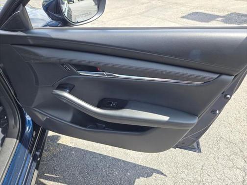 2024 Mazda Mazda3 FWD w/Preferred Package
