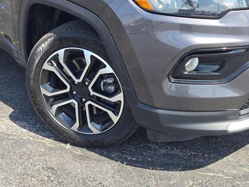 Baltic Gray Metallic Clearcoat 2024 Jeep Compass Limited