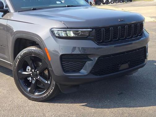 2022 Jeep Grand Cherokee Altitude