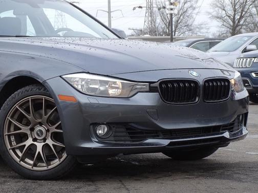 Photo 2 of 26 of 2012 BMW 328 i