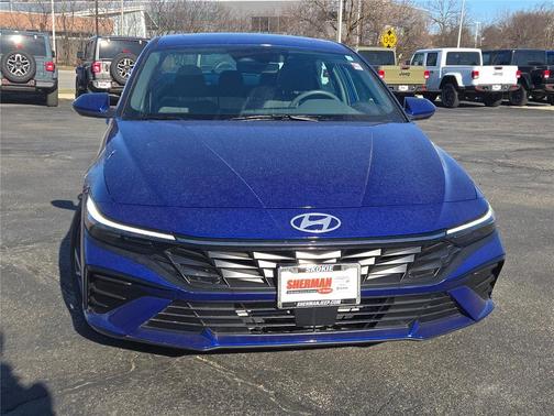 2025 Hyundai ELANTRA SEL